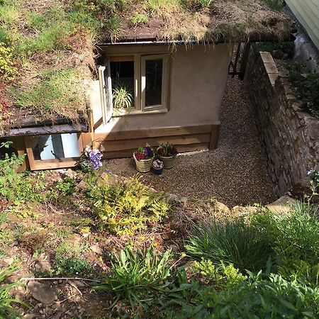 Pathways, Beachwood Cottage Bath Exterior photo